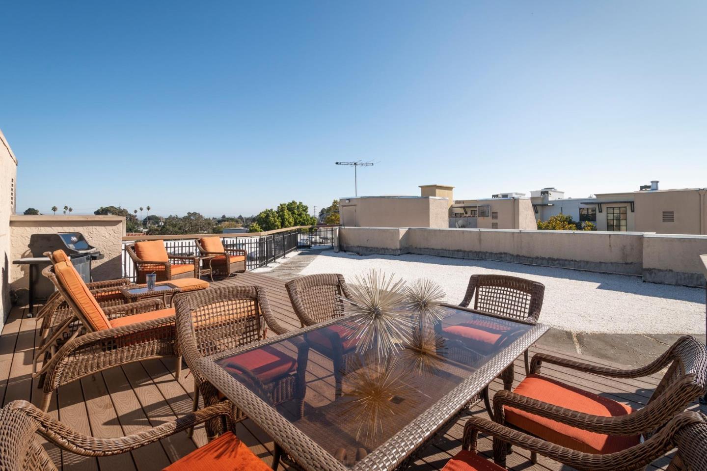 Detail Gallery Image 22 of 27 For 217 8th Ave #203,  San Mateo,  CA 94401 - 2 Beds | 2 Baths