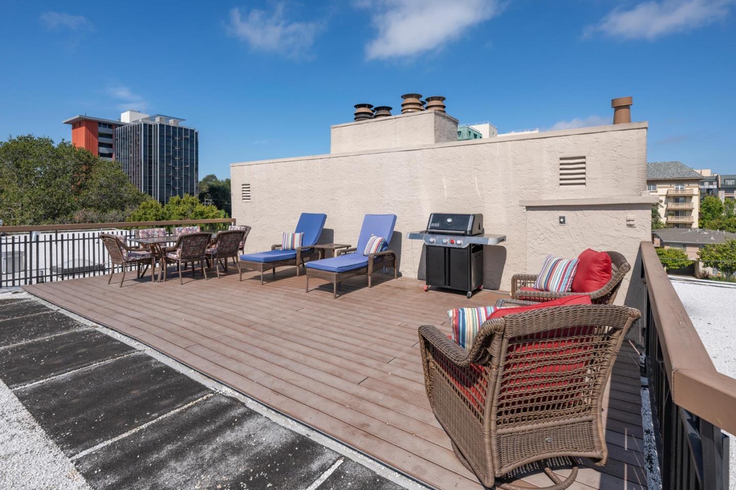 Detail Gallery Image 24 of 27 For 217 8th Ave #203,  San Mateo,  CA 94401 - 2 Beds | 2 Baths