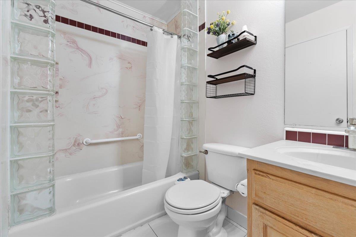 Detail Gallery Image 21 of 28 For 1730 Fremont Ct #2,  Davis,  CA 95618 - 2 Beds | 1 Baths