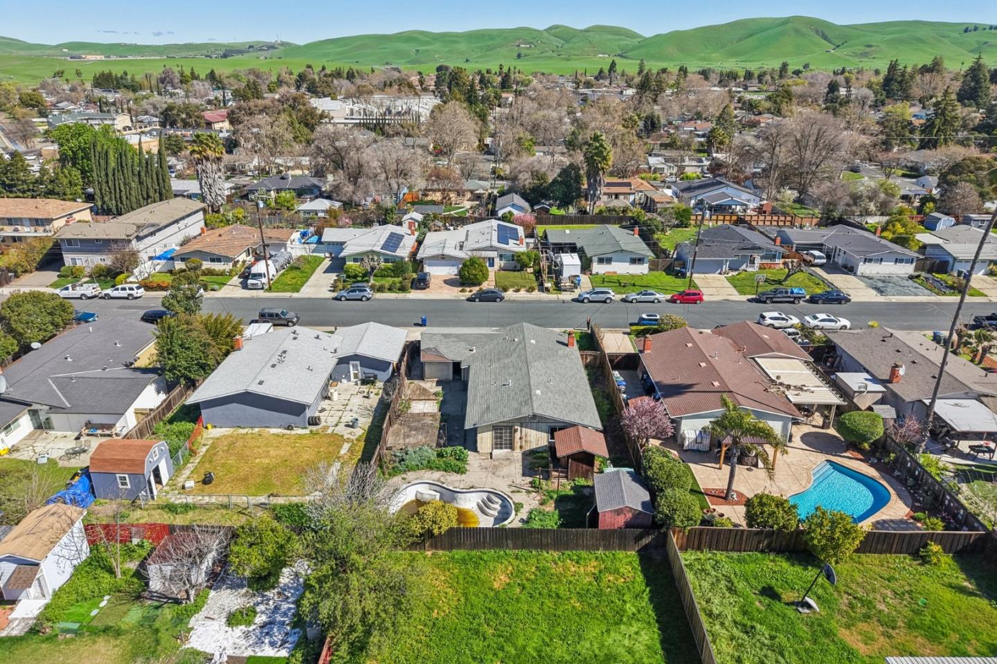 Detail Gallery Image 15 of 15 For 1899 Queens Rd, Concord,  CA 94519 - 3 Beds | 2 Baths