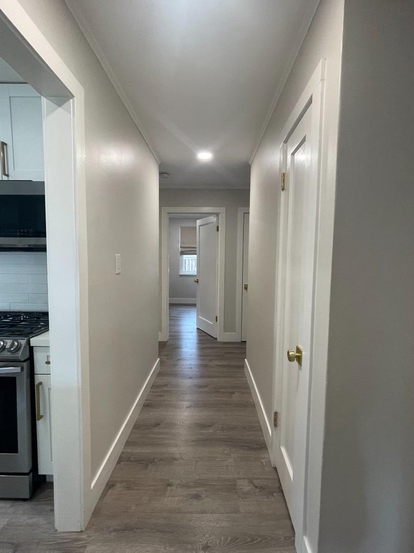 Detail Gallery Image 17 of 43 For 1111 Birch Ave, San Mateo,  CA 94402 - 3 Beds | 2 Baths