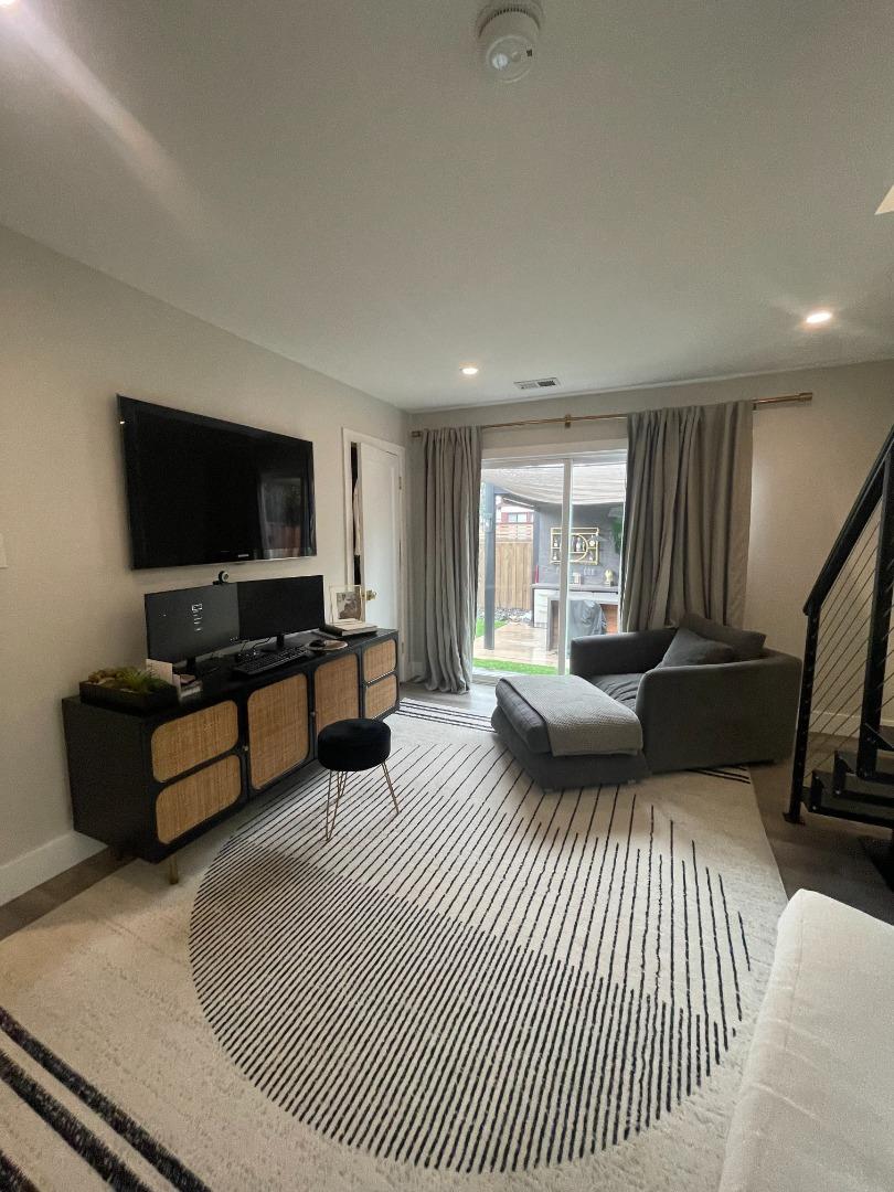 Detail Gallery Image 28 of 43 For 1111 Birch Ave, San Mateo,  CA 94402 - 3 Beds | 2 Baths