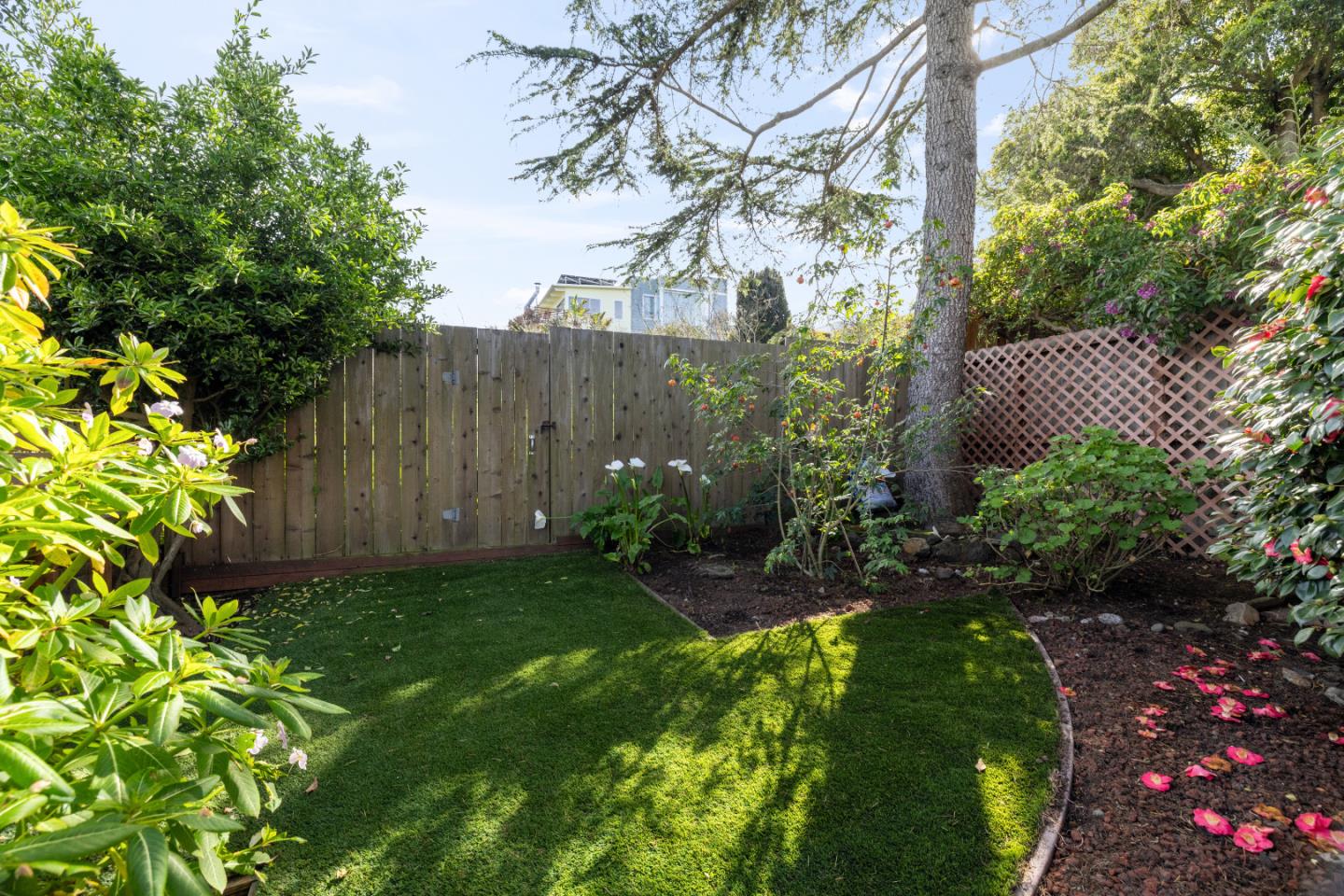 Detail Gallery Image 18 of 19 For 665 27th St, San Francisco,  CA 94131 - 2 Beds | 1 Baths