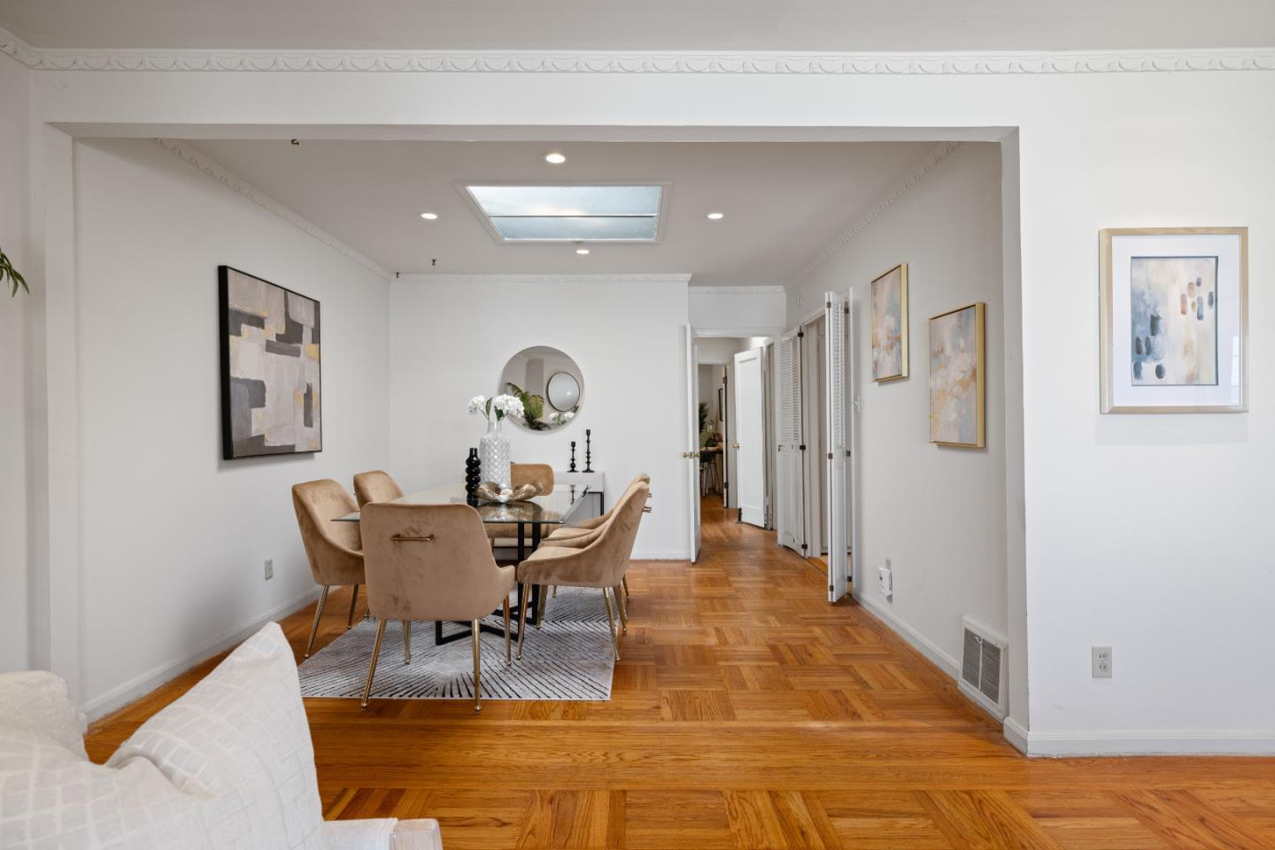 Detail Gallery Image 5 of 19 For 665 27th St, San Francisco,  CA 94131 - 2 Beds | 1 Baths