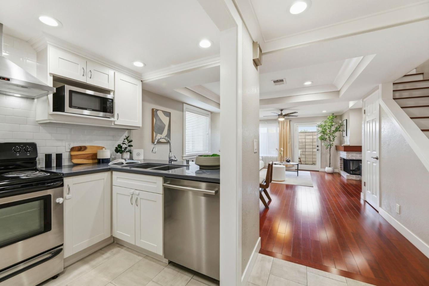 Photo #11: ML82037393 Listing: Photo #11