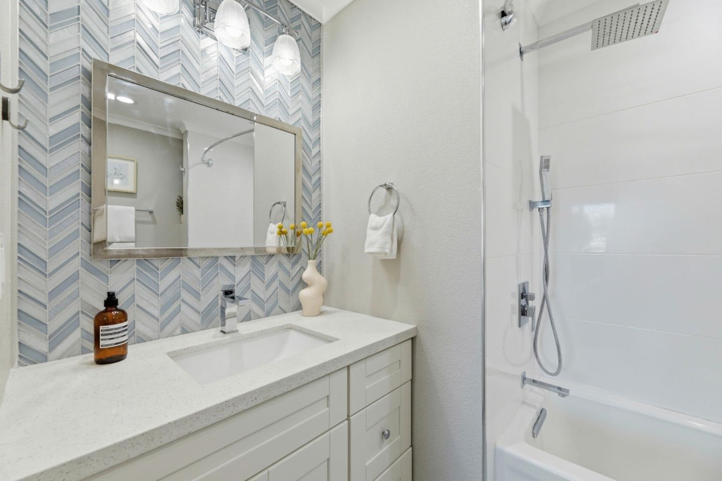 Photo #20: ML82037393 Listing: Photo #20