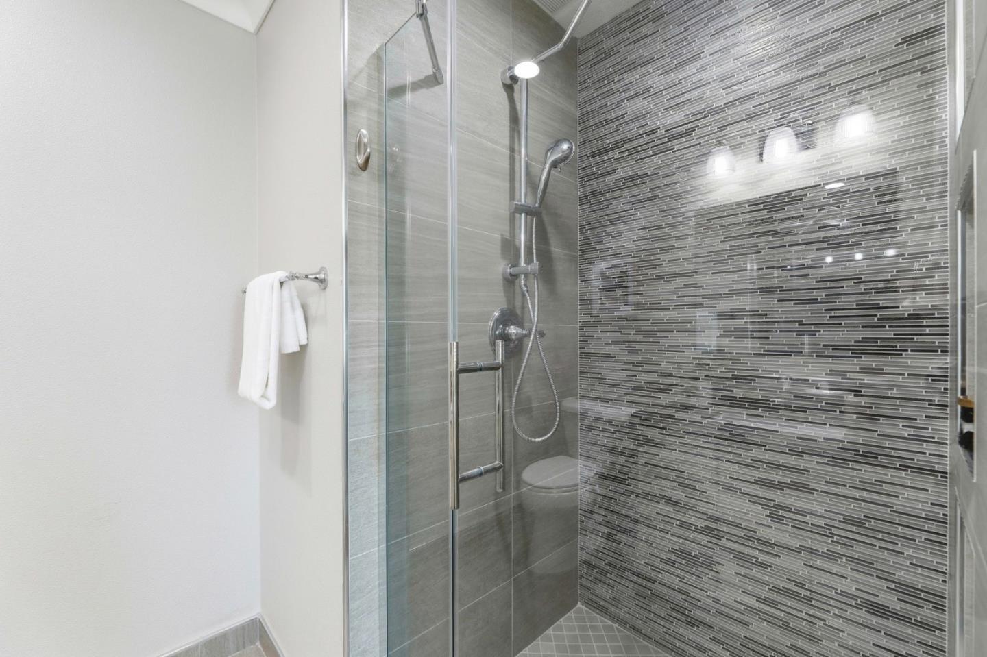 Photo #28: ML82037393 Listing: Photo #28