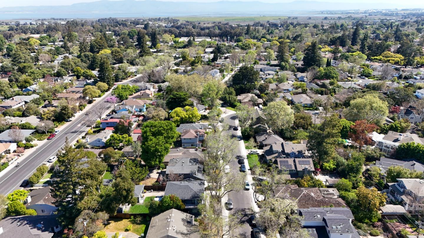 Detail Gallery Image 30 of 32 For 1914 Channing Ave, Palo Alto,  CA 94303 - 3 Beds | 2 Baths