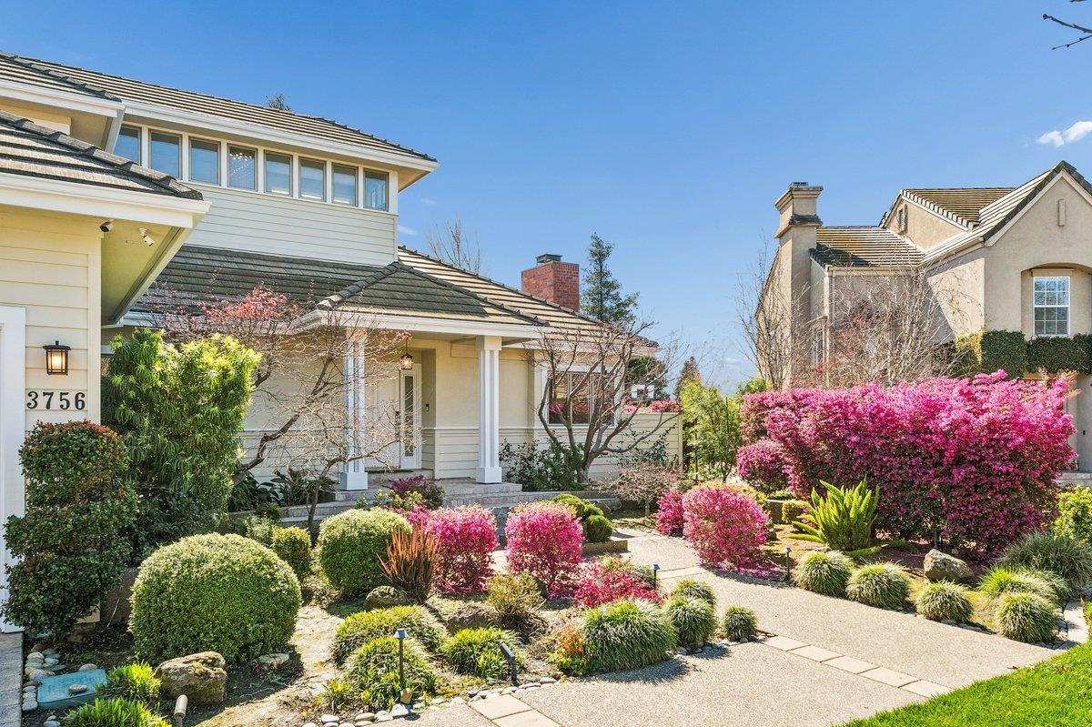 Detail Gallery Image 3 of 103 For 3756 Gleneagles Dr, Stockton,  CA 95219 - 5 Beds | 3/1 Baths