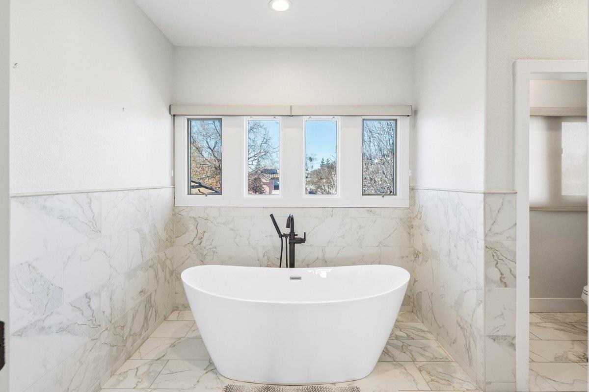 Detail Gallery Image 46 of 103 For 3756 Gleneagles Dr, Stockton,  CA 95219 - 5 Beds | 3/1 Baths