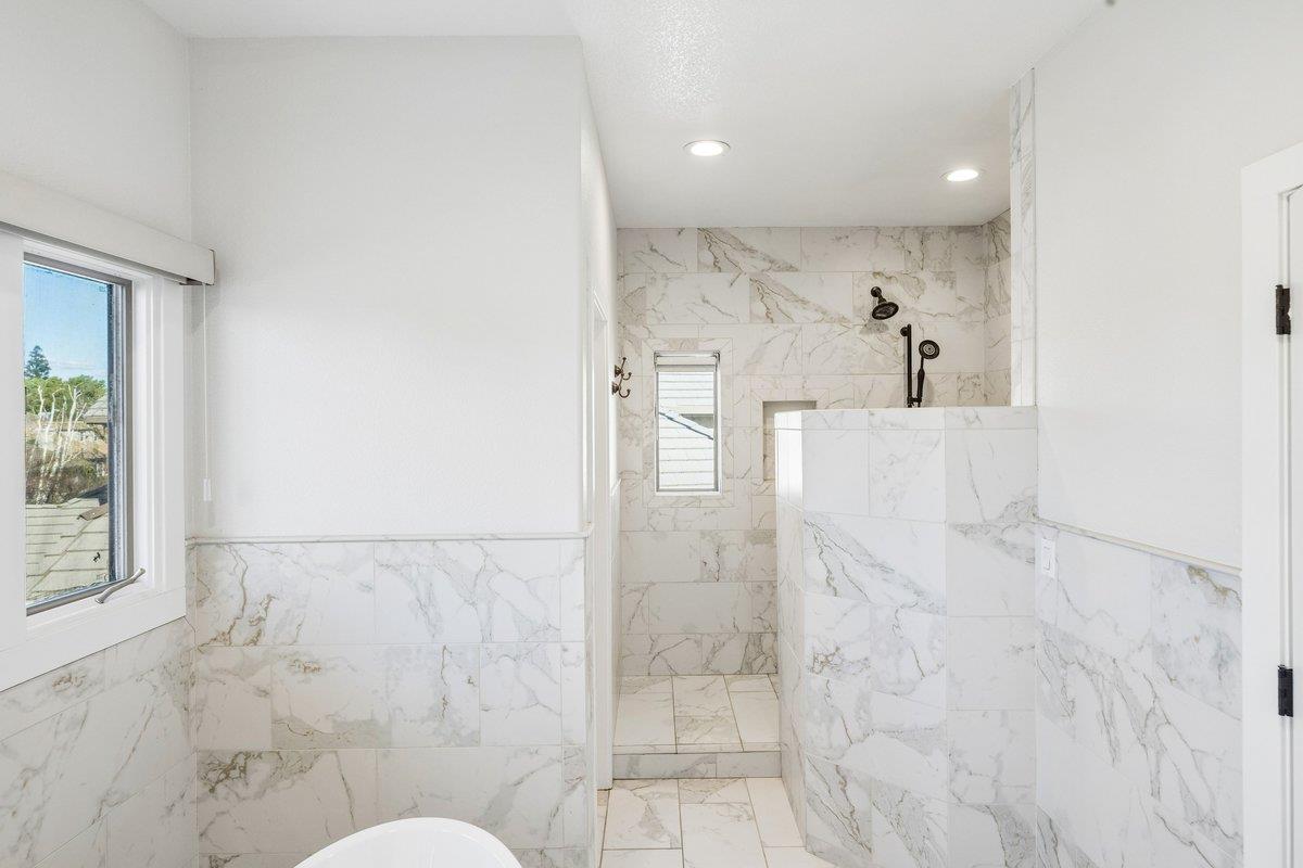 Detail Gallery Image 48 of 103 For 3756 Gleneagles Dr, Stockton,  CA 95219 - 5 Beds | 3/1 Baths