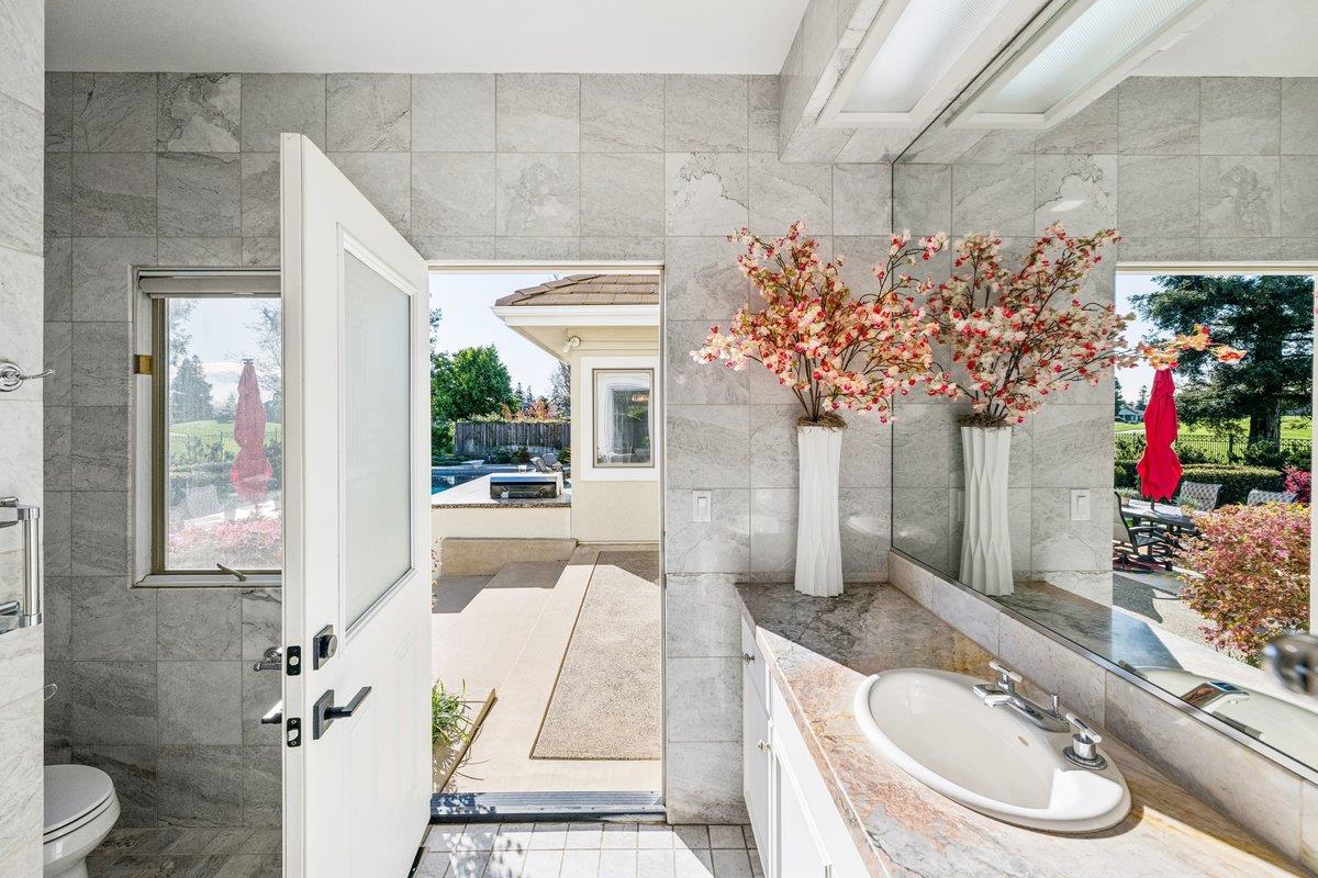 Detail Gallery Image 63 of 103 For 3756 Gleneagles Dr, Stockton,  CA 95219 - 5 Beds | 3/1 Baths