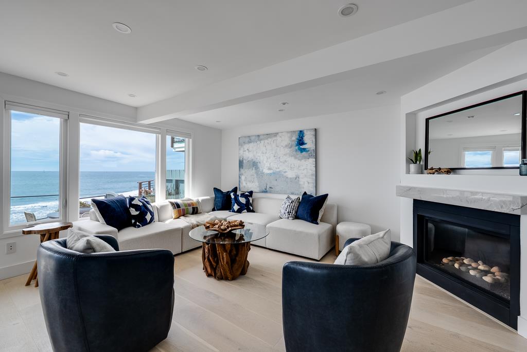 Detail Gallery Image 29 of 67 For 22826 E Cliff Dr, Santa Cruz,  CA 95062 - 4 Beds | 3 Baths