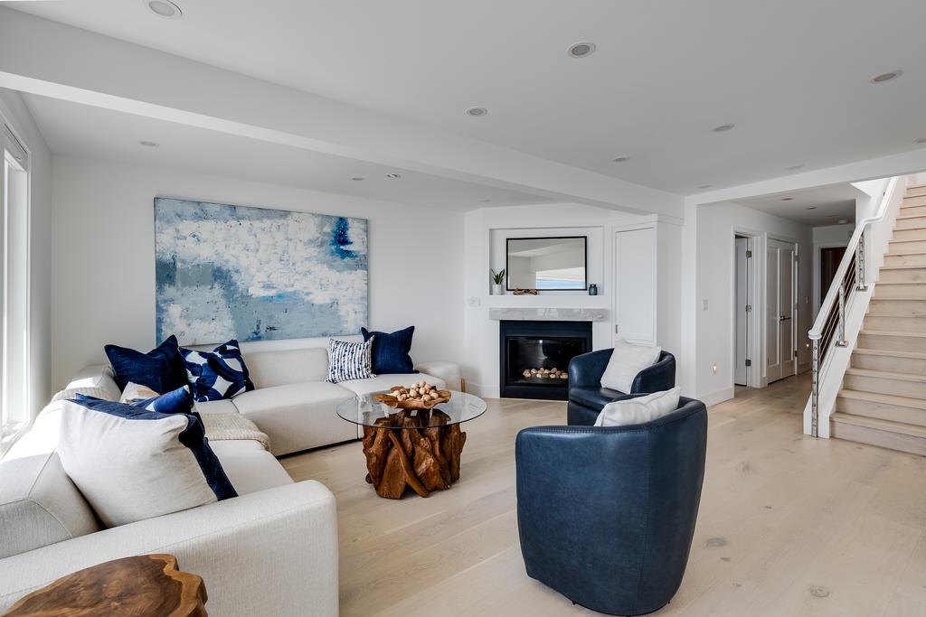 Detail Gallery Image 31 of 67 For 22826 E Cliff Dr, Santa Cruz,  CA 95062 - 4 Beds | 3 Baths