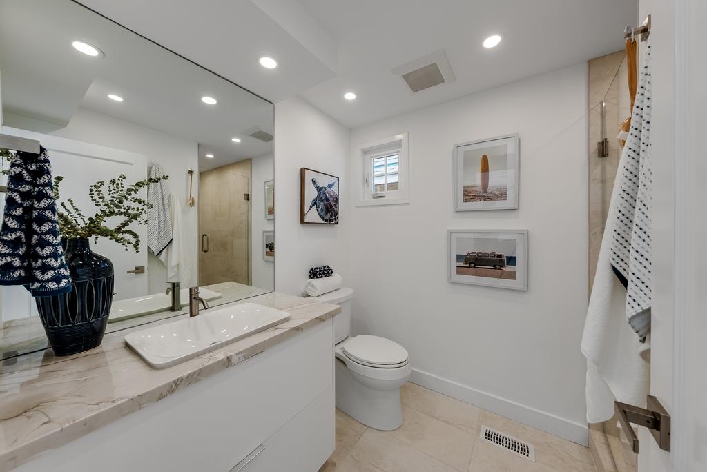 Detail Gallery Image 32 of 67 For 22826 E Cliff Dr, Santa Cruz,  CA 95062 - 4 Beds | 3 Baths