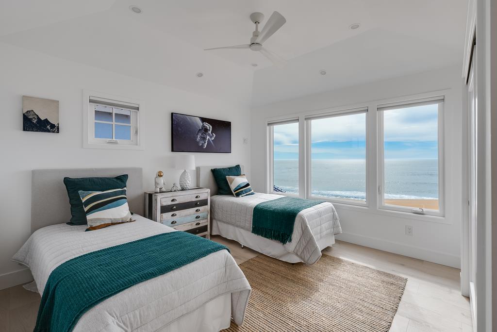 Detail Gallery Image 49 of 67 For 22826 E Cliff Dr, Santa Cruz,  CA 95062 - 4 Beds | 3 Baths