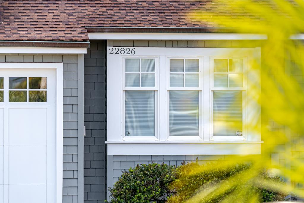 Detail Gallery Image 5 of 67 For 22826 E Cliff Dr, Santa Cruz,  CA 95062 - 4 Beds | 3 Baths