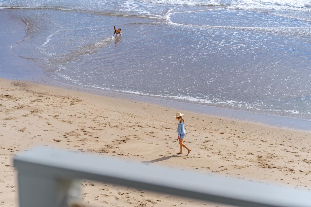 Detail Gallery Image 66 of 67 For 22826 E Cliff Dr, Santa Cruz,  CA 95062 - 4 Beds | 3 Baths