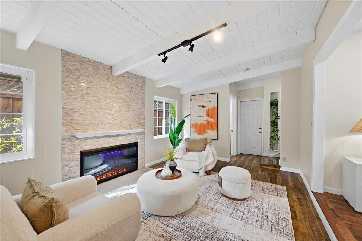 Detail Gallery Image 5 of 63 For 1570 Hillsdale Ave, San Jose,  CA 95118 - 5 Beds | 4/1 Baths