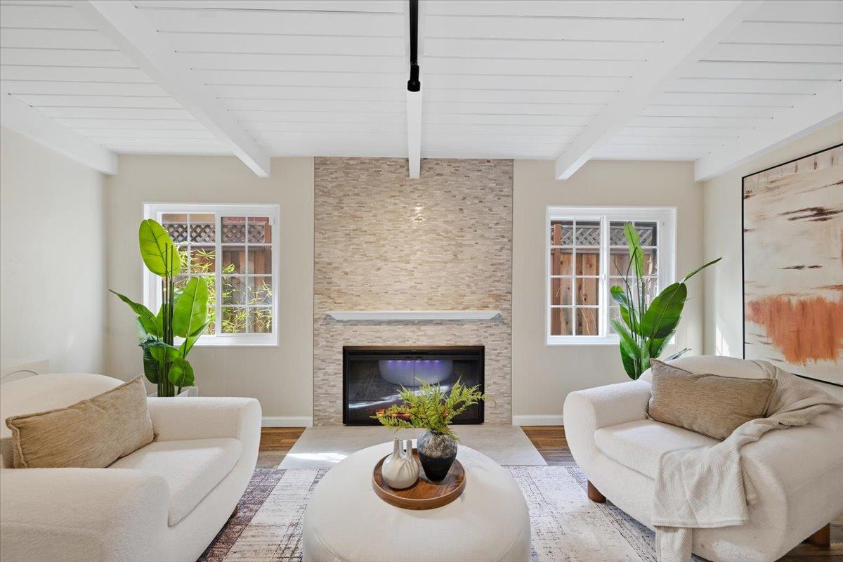 Detail Gallery Image 6 of 63 For 1570 Hillsdale Ave, San Jose,  CA 95118 - 5 Beds | 4/1 Baths