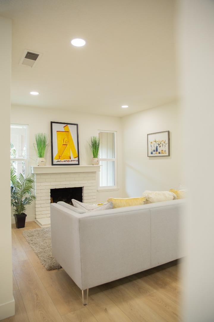 Detail Gallery Image 11 of 44 For 3455 Sagewood Ln, San Jose,  CA 95132 - 3 Beds | 2 Baths