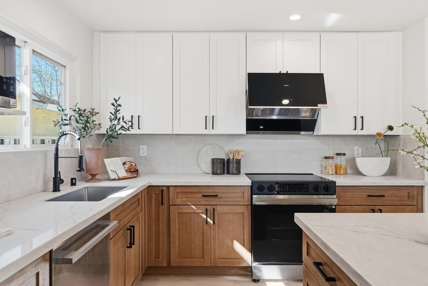 Detail Gallery Image 18 of 50 For 3686 Kirk Rd, San Jose,  CA 95124 - 3 Beds | 2 Baths