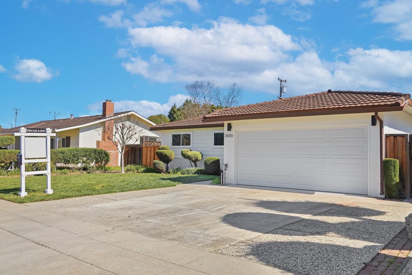 Detail Gallery Image 5 of 50 For 3686 Kirk Rd, San Jose,  CA 95124 - 3 Beds | 2 Baths