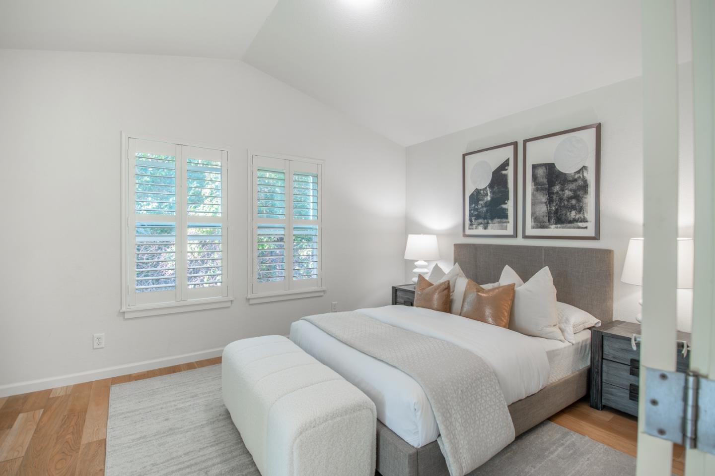 Detail Gallery Image 12 of 39 For 334 Creekside Village Dr, Los Gatos,  CA 95032 - 2 Beds | 2/1 Baths