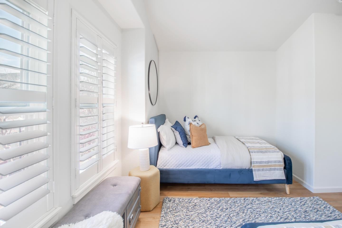 Detail Gallery Image 16 of 39 For 334 Creekside Village Dr, Los Gatos,  CA 95032 - 2 Beds | 2/1 Baths