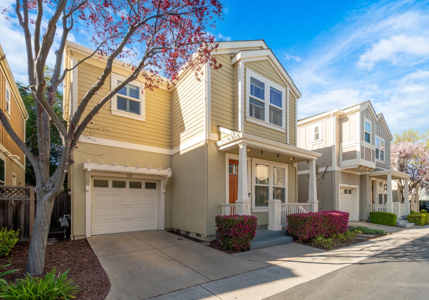 Detail Gallery Image 2 of 39 For 334 Creekside Village Dr, Los Gatos,  CA 95032 - 2 Beds | 2/1 Baths