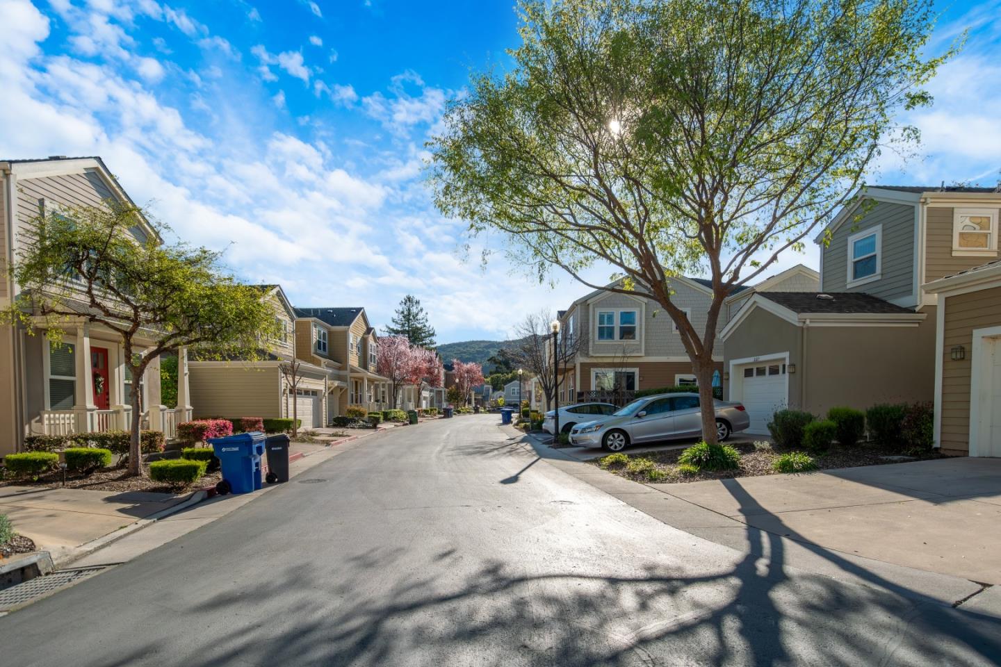 Detail Gallery Image 38 of 39 For 334 Creekside Village Dr, Los Gatos,  CA 95032 - 2 Beds | 2/1 Baths