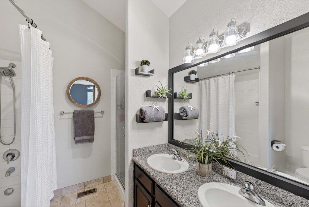 Detail Gallery Image 22 of 37 For 22 Flora Ln, Scotts Valley,  CA 95066 - 3 Beds | 2/1 Baths