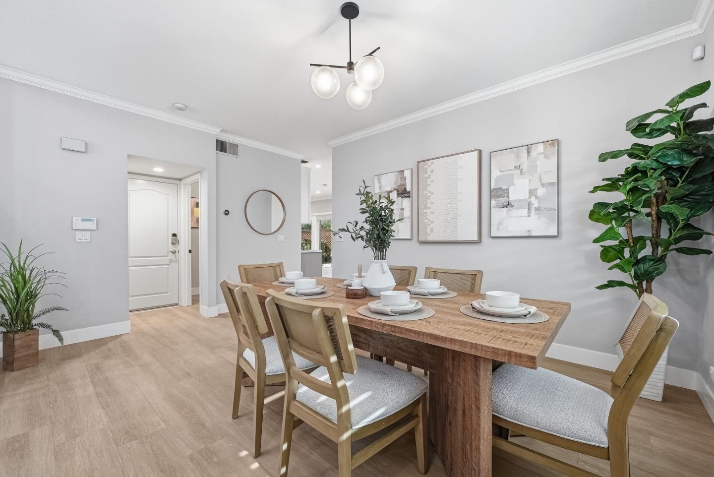 Detail Gallery Image 10 of 61 For 1601 Adolfo Dr, San Jose,  CA 95131 - 4 Beds | 2/1 Baths