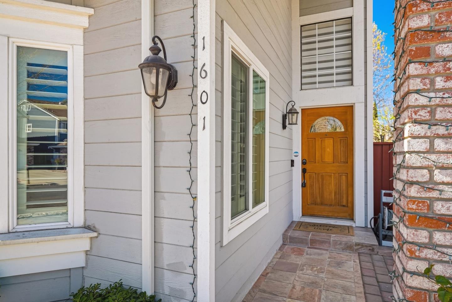 Detail Gallery Image 3 of 61 For 1601 Adolfo Dr, San Jose,  CA 95131 - 4 Beds | 2/1 Baths