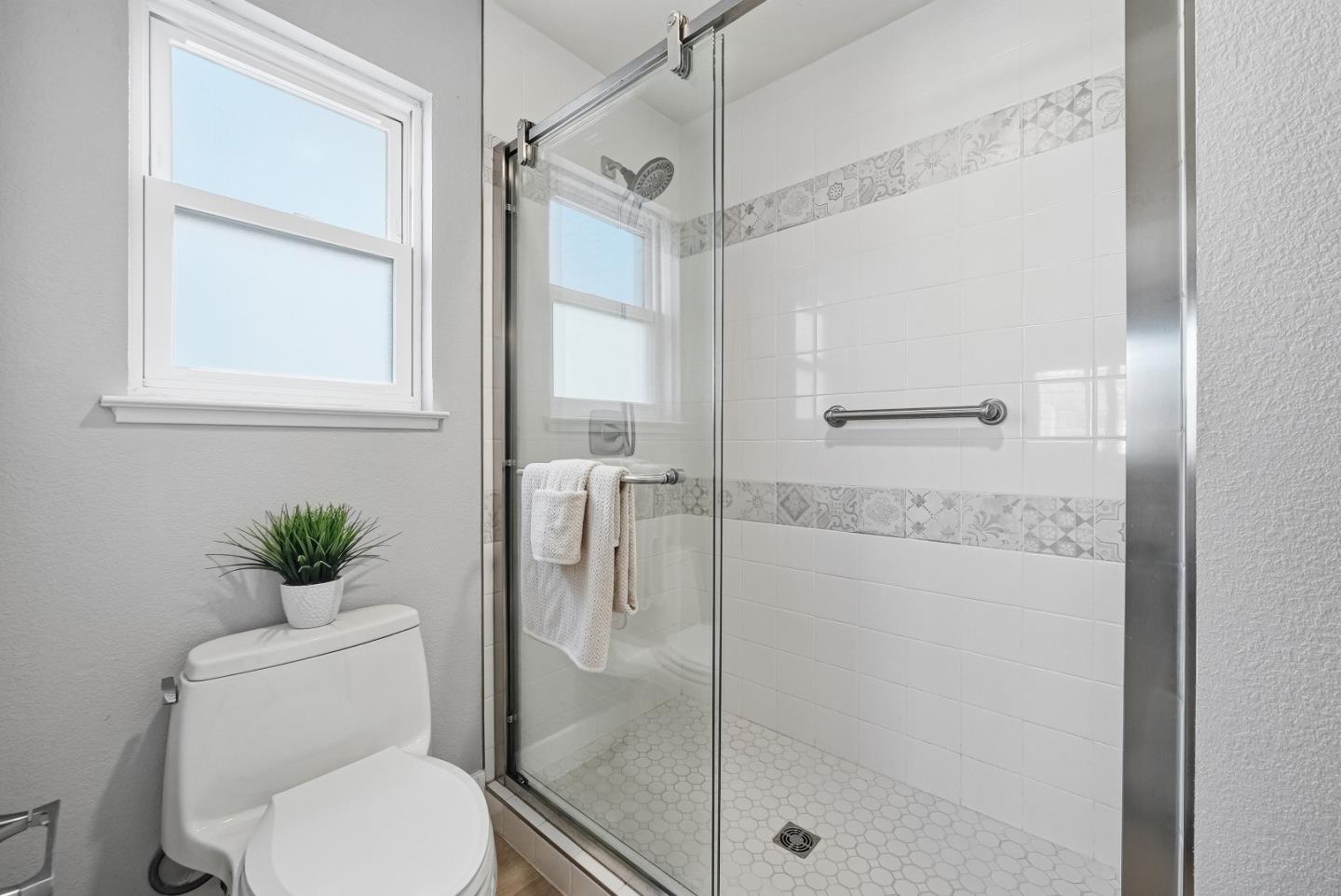 Detail Gallery Image 43 of 61 For 1601 Adolfo Dr, San Jose,  CA 95131 - 4 Beds | 2/1 Baths