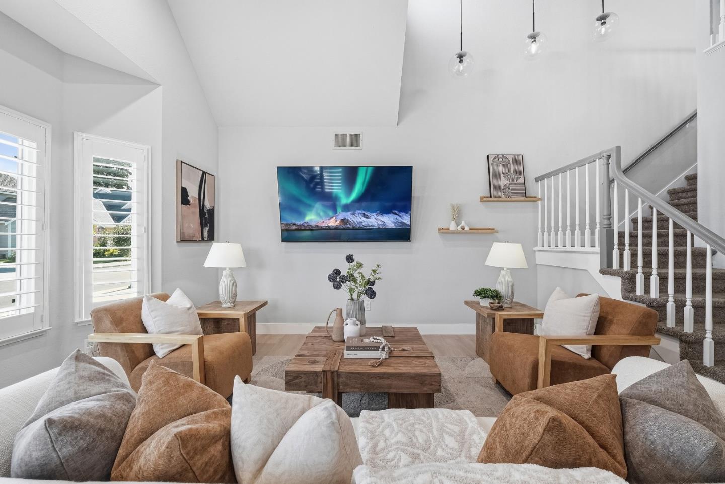 Detail Gallery Image 6 of 61 For 1601 Adolfo Dr, San Jose,  CA 95131 - 4 Beds | 2/1 Baths