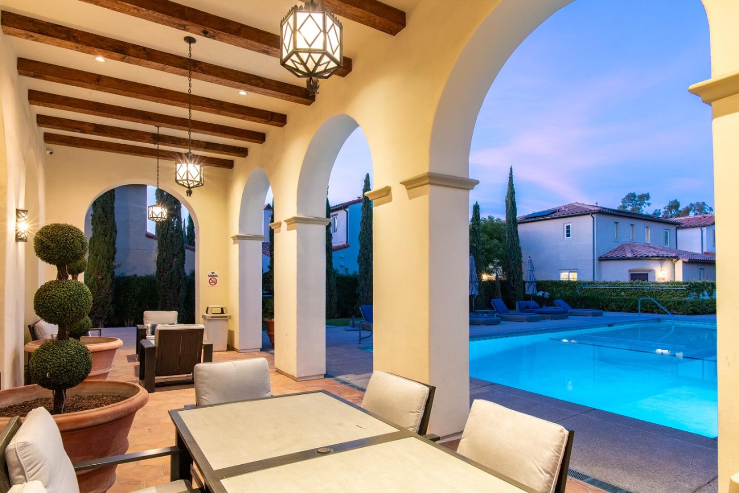 Detail Gallery Image 10 of 71 For 1338 Las Casitas Ct, San Jose,  CA 95126 - 3 Beds | 2/1 Baths