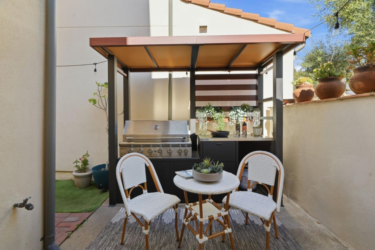 Detail Gallery Image 25 of 71 For 1338 Las Casitas Ct, San Jose,  CA 95126 - 3 Beds | 2/1 Baths