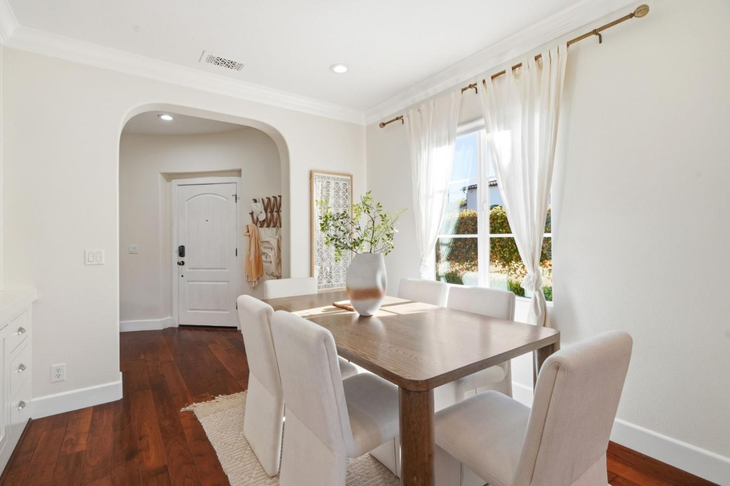 Detail Gallery Image 29 of 71 For 1338 Las Casitas Ct, San Jose,  CA 95126 - 3 Beds | 2/1 Baths