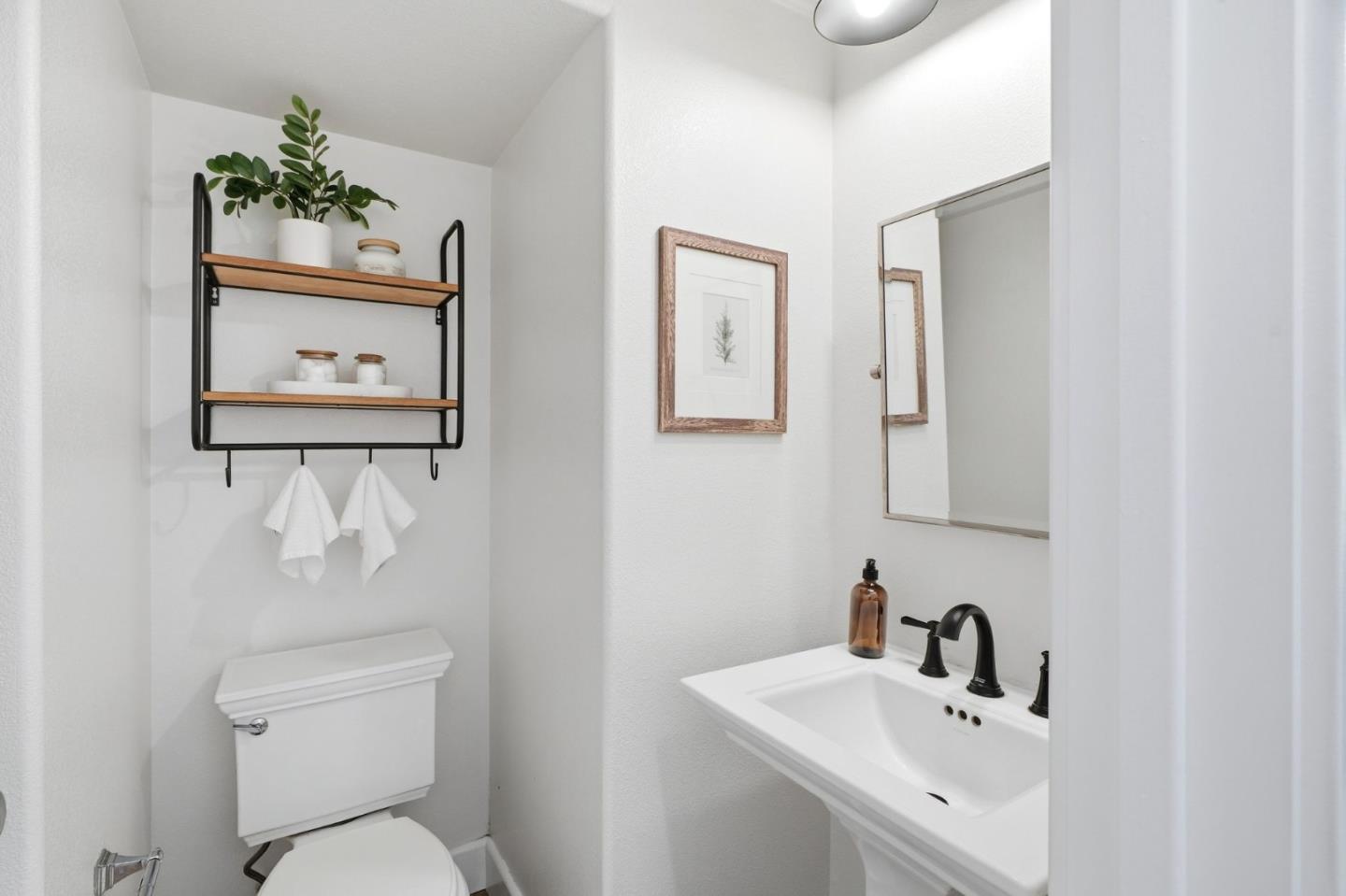 Detail Gallery Image 38 of 71 For 1338 Las Casitas Ct, San Jose,  CA 95126 - 3 Beds | 2/1 Baths