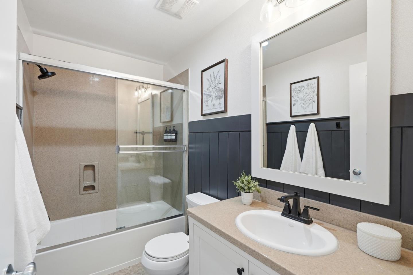 Detail Gallery Image 50 of 71 For 1338 Las Casitas Ct, San Jose,  CA 95126 - 3 Beds | 2/1 Baths