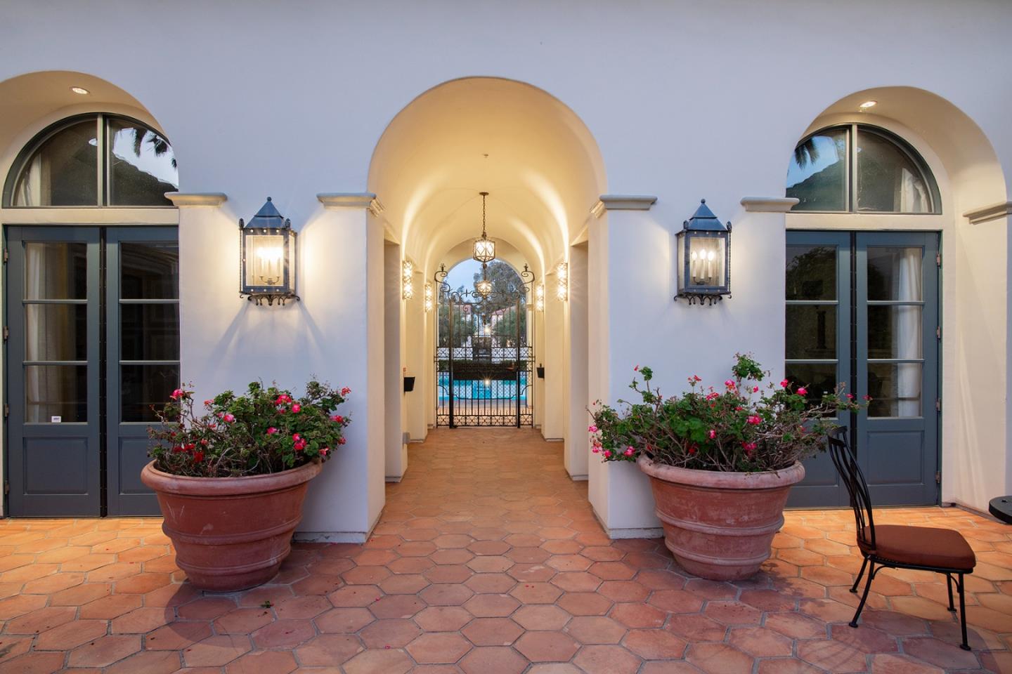 Detail Gallery Image 9 of 71 For 1338 Las Casitas Ct, San Jose,  CA 95126 - 3 Beds | 2/1 Baths