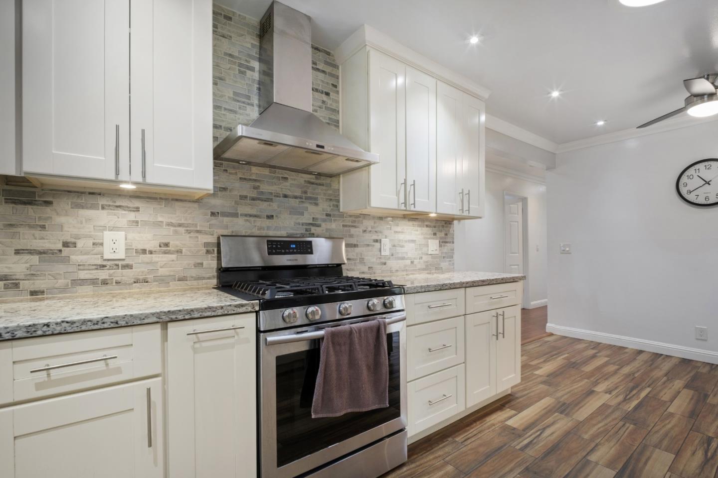 Detail Gallery Image 11 of 38 For 1666 Blossom Hill Rd, San Jose,  CA 95124 - 4 Beds | 2 Baths