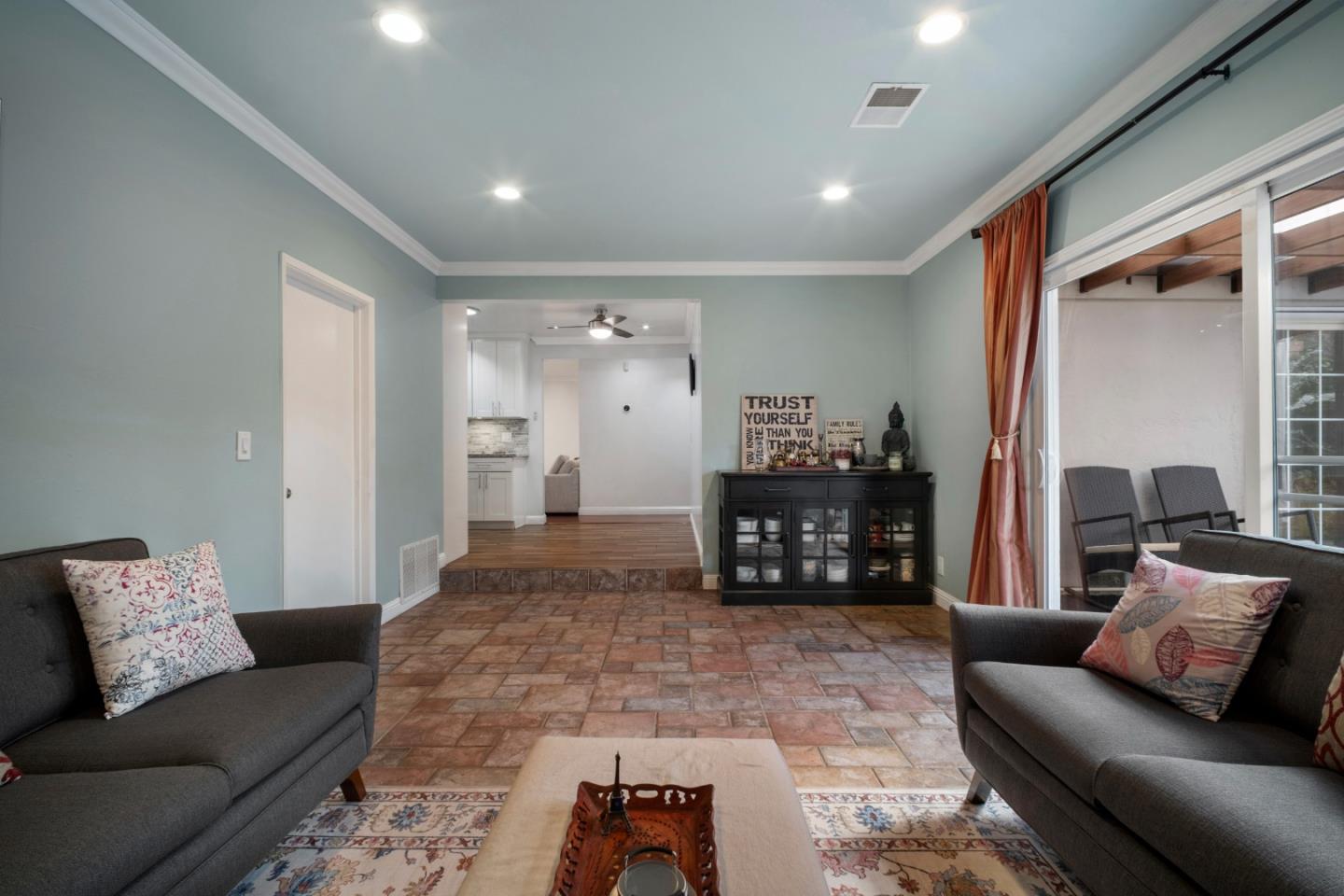 Detail Gallery Image 15 of 38 For 1666 Blossom Hill Rd, San Jose,  CA 95124 - 4 Beds | 2 Baths