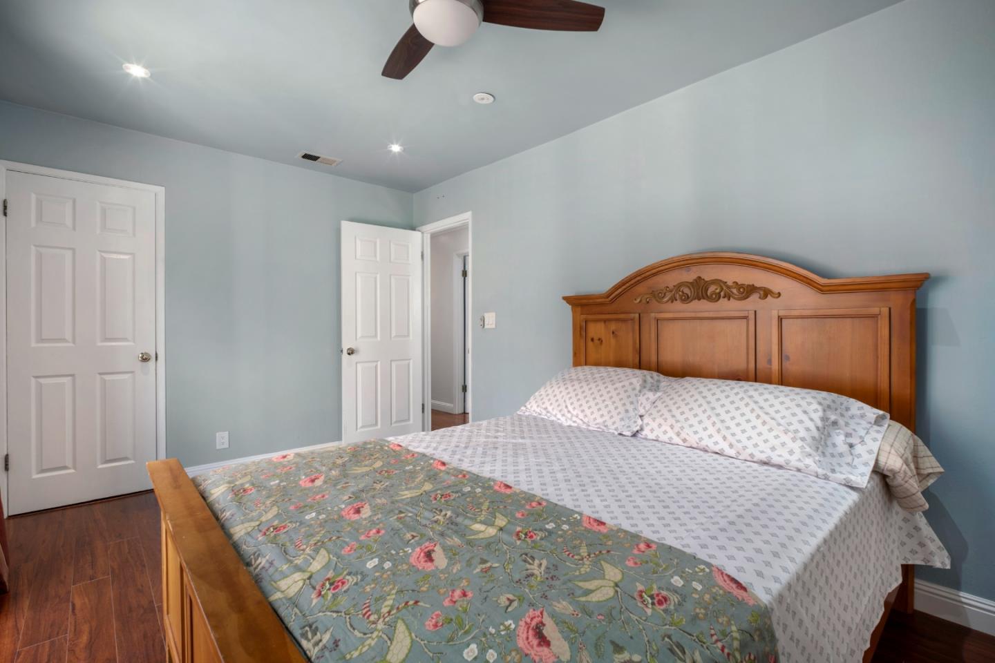 Detail Gallery Image 22 of 38 For 1666 Blossom Hill Rd, San Jose,  CA 95124 - 4 Beds | 2 Baths