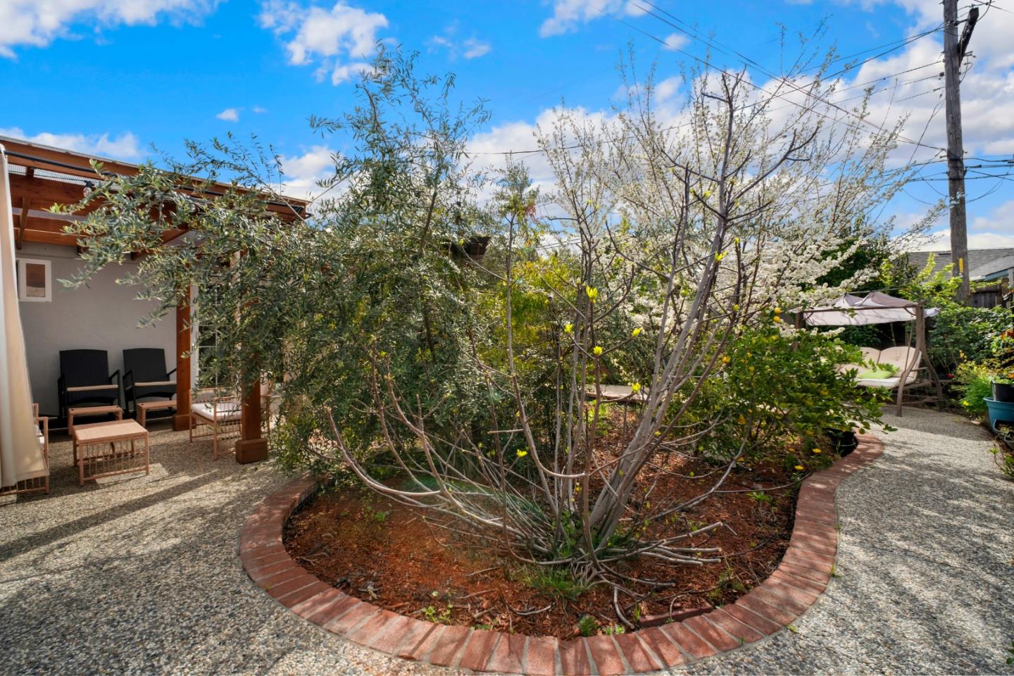 Detail Gallery Image 29 of 38 For 1666 Blossom Hill Rd, San Jose,  CA 95124 - 4 Beds | 2 Baths