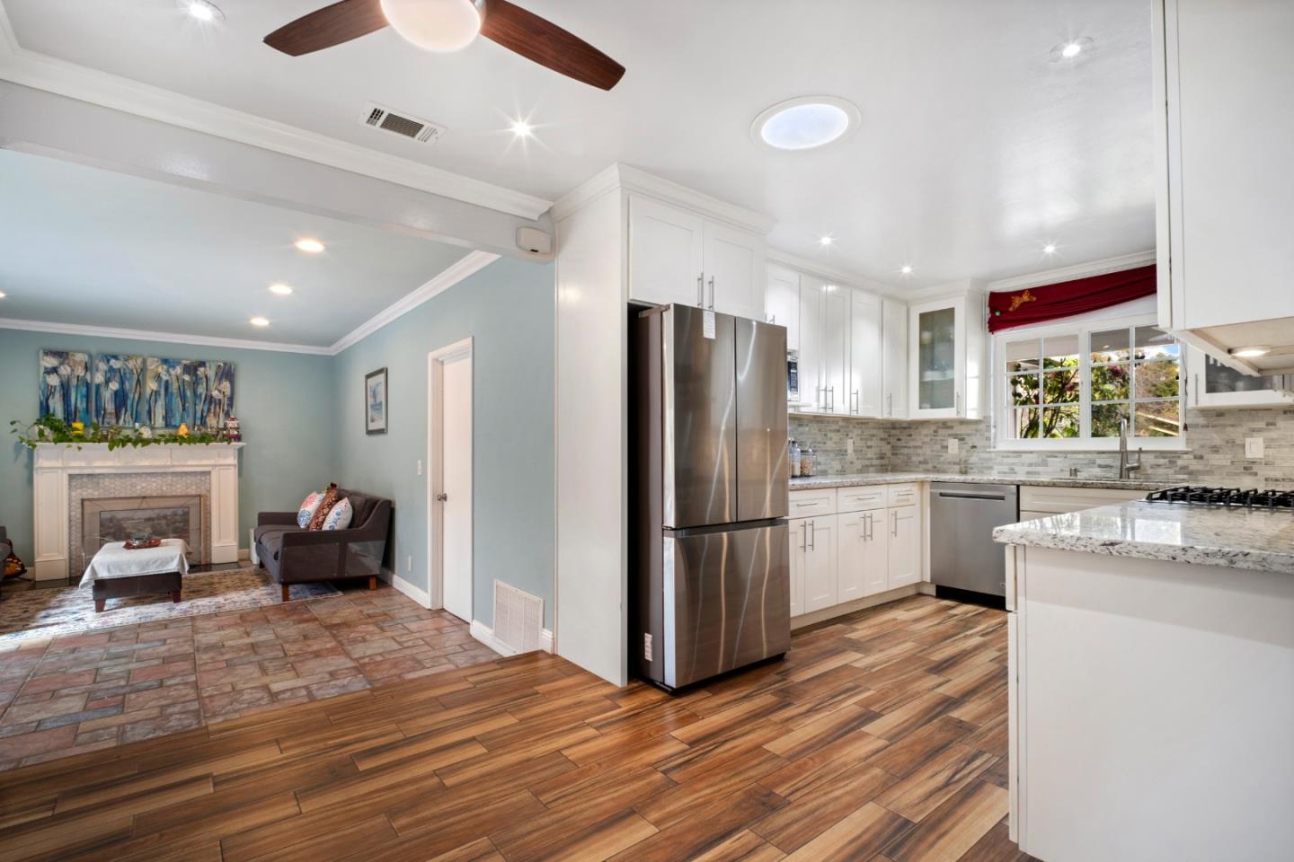 Detail Gallery Image 8 of 38 For 1666 Blossom Hill Rd, San Jose,  CA 95124 - 4 Beds | 2 Baths