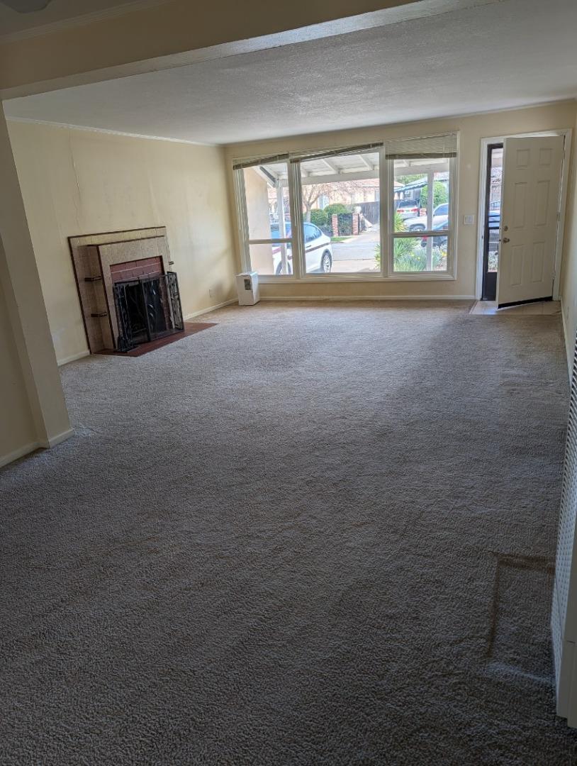 Detail Gallery Image 10 of 11 For 1049 Haven Ave, Redwood City,  CA 94063 - 2 Beds | 1 Baths