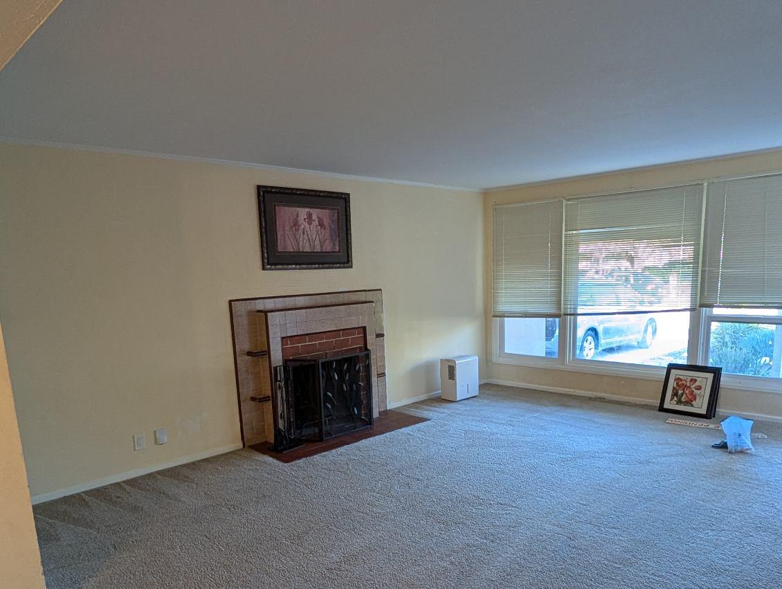 Detail Gallery Image 3 of 11 For 1049 Haven Ave, Redwood City,  CA 94063 - 2 Beds | 1 Baths