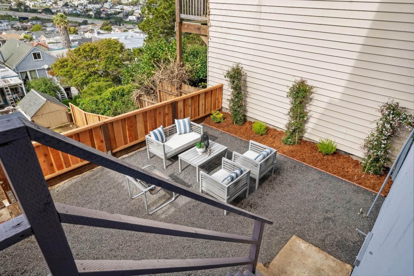 Detail Gallery Image 31 of 39 For 80 Vienna St, San Francisco,  CA 94112 - 2 Beds | 1 Baths